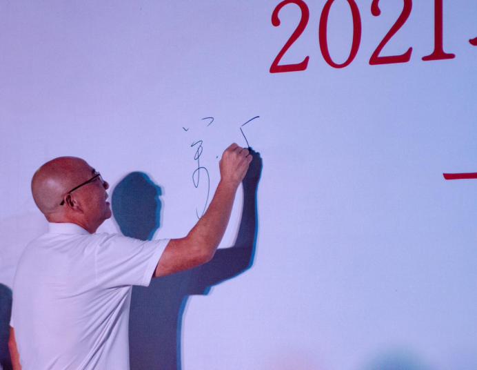 2025年新澳门原料免费 2025年新澳门原料免费