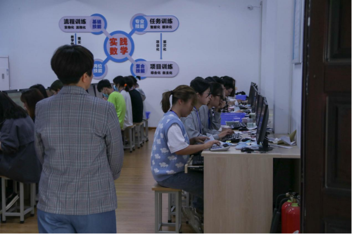 2025年新澳门原料免费