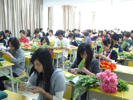 2025年新澳门原料免费