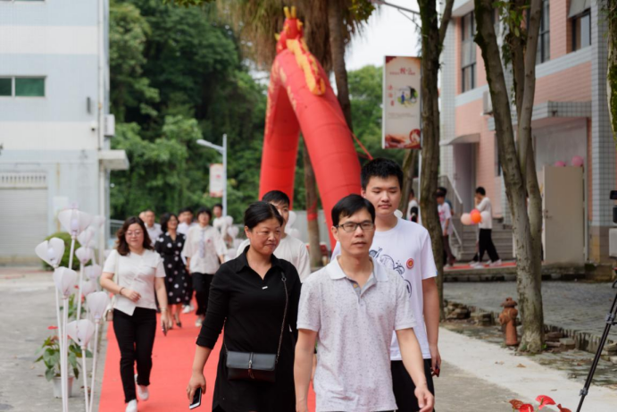 2025年新澳门原料免费