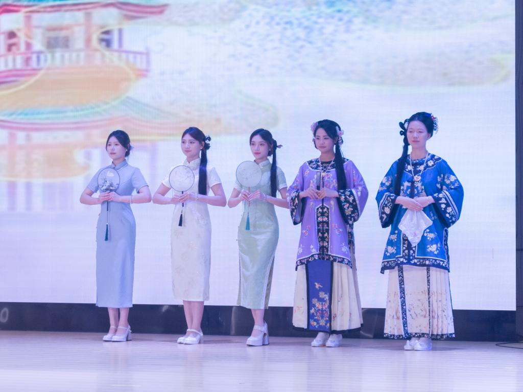 2025年新澳门原料免费 2025年新澳门原料免费