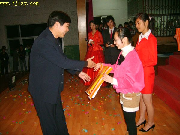 2025年新澳门原料免费