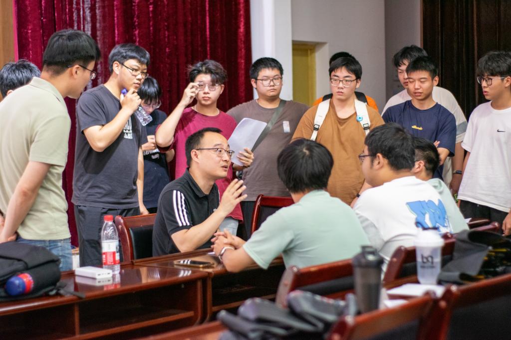 2025年新澳门原料免费