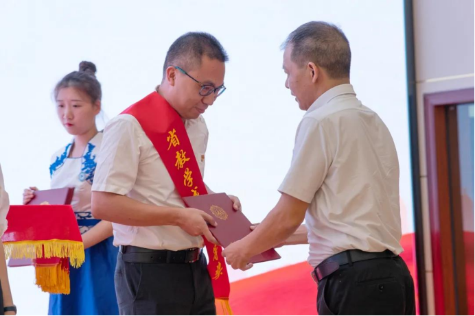 2025年新澳门原料免费 2025年新澳门原料免费