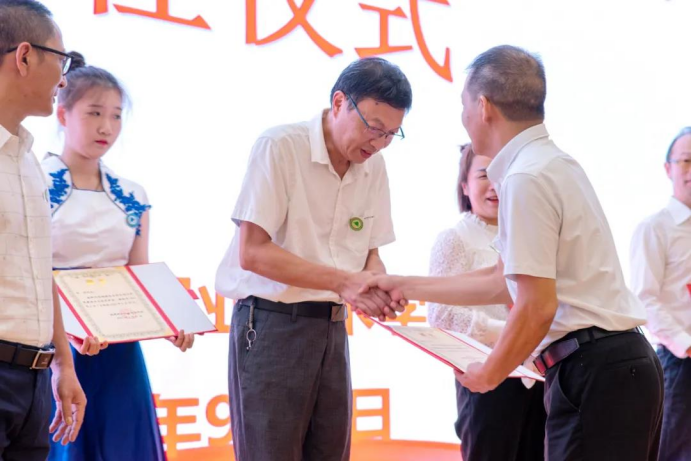 2025年新澳门原料免费 2025年新澳门原料免费