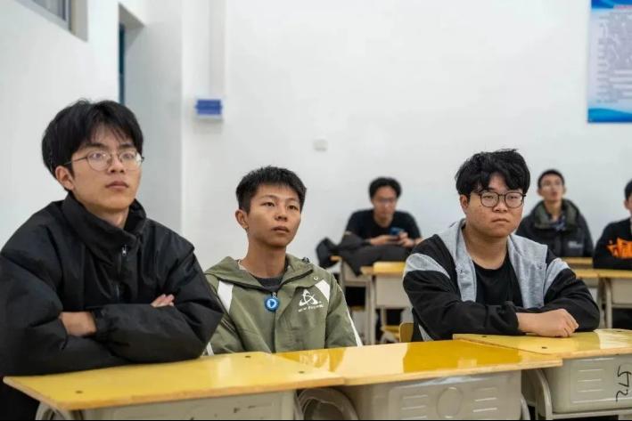 2025年新澳门原料免费 2025年新澳门原料免费