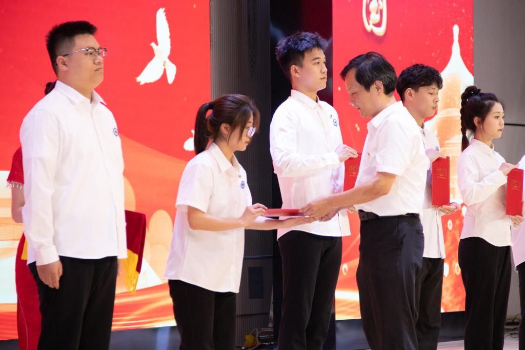 2025年新澳门原料免费 2025年新澳门原料免费